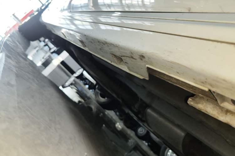 Used BYD Song MAX 2019 1.5T Automatic Smart Connect Ruiyi Sunroof Model 7 Seats China VI Standard Right Side Sill