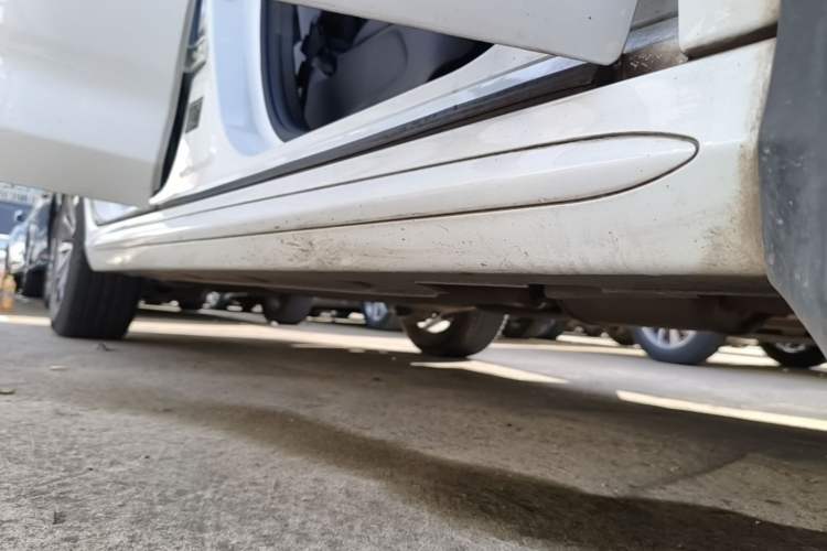 Used BYD Song MAX 2019 1.5T Automatic Smart Connect Prestige 7-Seater China VI Standard Right Side Sill