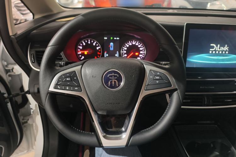 Used BYD Song MAX 2019 1.5T Automatic Smart Connect Ruiyi Sunroof Model 7 Seats China VI Standard Steering Wheel