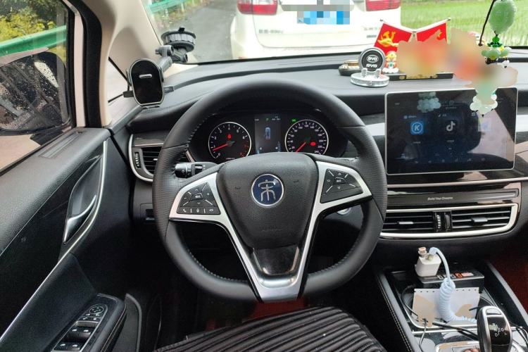 Used BYD Song MAX 2019 1.5T Automatic Smart Connect Ruiyi Sunroof Model 7 Seats China VI Standard Steering Wheel
