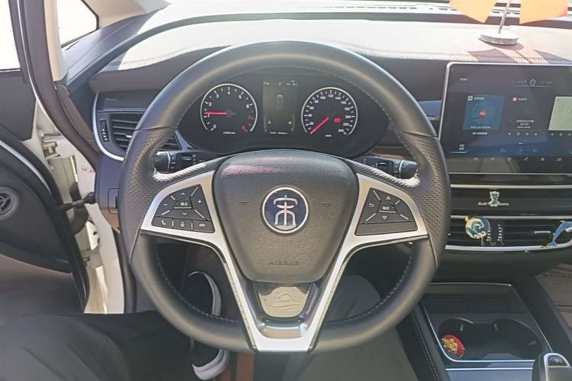 Used BYD Song MAX 2019 1.5T Automatic Smart Connect Ruiyi Sunroof Model 7 Seats China VI Standard Steering Wheel