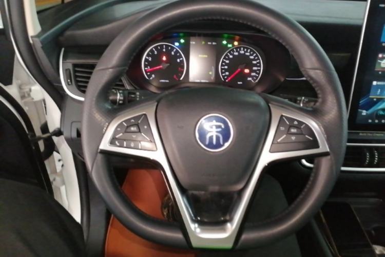 Used BYD Song MAX 2019 1.5T Automatic Smart Connect Ruiyi Sunroof Model 7 Seats China VI Standard Steering Wheel