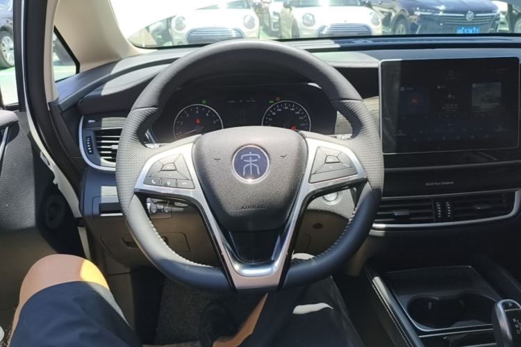 Used BYD Song MAX 2019 1.5T Automatic Smart Connect Ruiyi Sunroof Version 6 Seats China VI Standard Steering Wheel