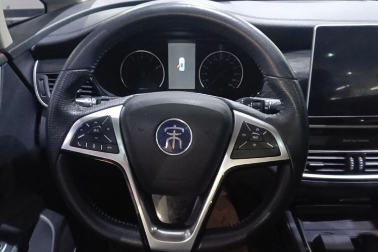 Used BYD Song MAX 2019 1.5T Automatic Smart Connect Ruiyi Sunroof Model 7 Seats China VI Standard Steering Wheel