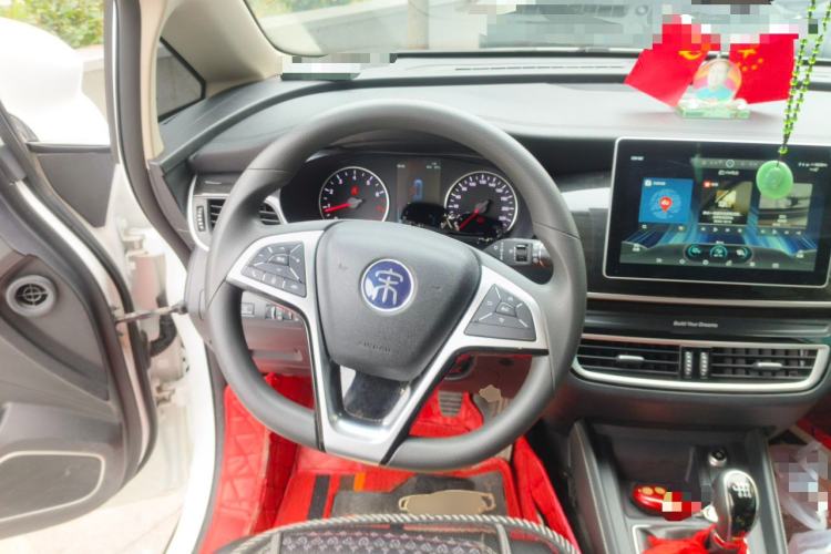 Used BYD Song MAX 2019 1.5T Manual Smart Connect Ruiyi Sunroof Model 7 Seats China VI Standard Steering Wheel