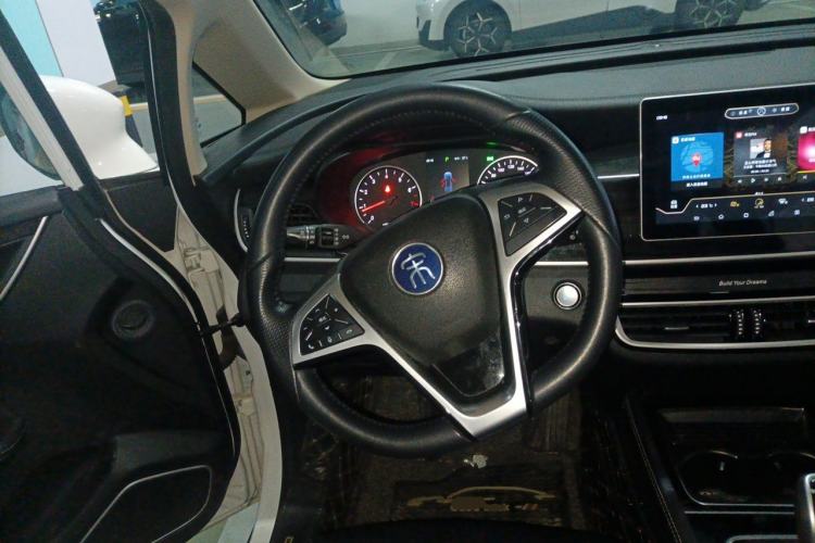 Used BYD Song MAX 2019 1.5T Automatic Smart Connect Ruiyi Sunroof Model 7 Seats China VI Standard Steering Wheel