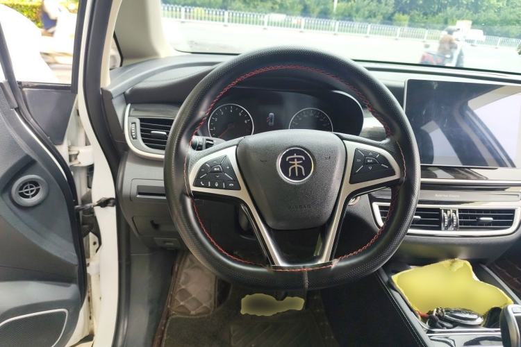 Used BYD Song MAX 2019 1.5T Automatic Smart Connect Ruiyi Sunroof Model 7 Seats China VI Standard Steering Wheel
