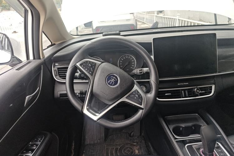 Used BYD Song MAX 2019 1.5T Automatic Smart Connect Prestige Model 6 Seats China VI Standard Steering Wheel