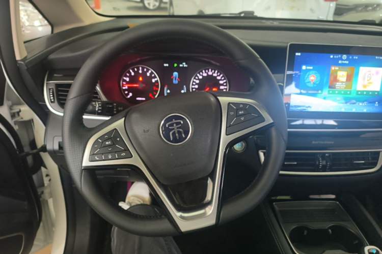 Used BYD Song MAX 2019 1.5T Automatic Smart Connect Ruiyi Sunroof Model 7 Seats China VI Standard Steering Wheel