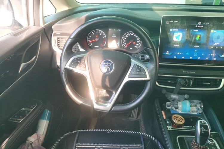 Used BYD Song MAX 2019 1.5T Automatic Smart Connect Prestige 7-Seater China VI Standard Steering Wheel