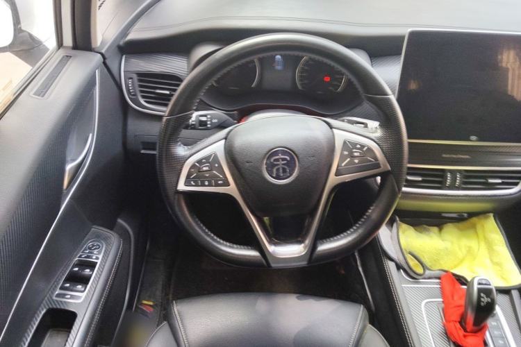 Used BYD Song MAX 2019 1.5T Automatic Smart Connect Prestige Model 6 Seats China VI Standard Steering Wheel