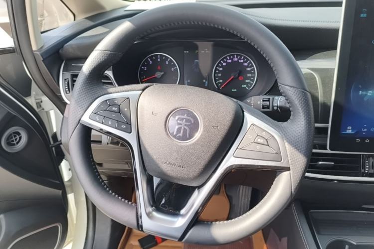 Used BYD Song MAX 2019 1.5T Automatic Smart Connect Prestige 7-Seater China VI Standard Steering Wheel