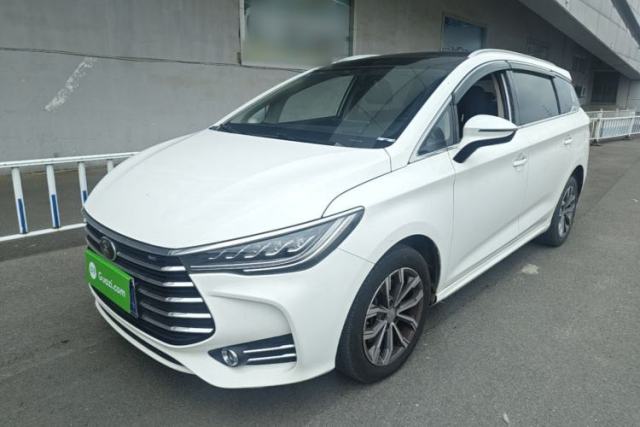 Ojetý BYD Song MAX 2019 1.5T Automatic Smart Connect Prestige Model 6 Seats China VI Standard