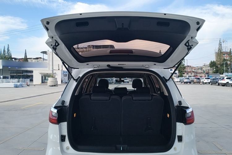 Used BYD Song MAX 2019 1.5T Automatic Smart Connect Ruiyi Sunroof Model 7 Seats China VI Standard Trunk