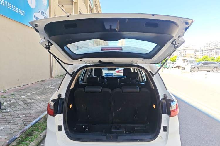 Used BYD Song MAX 2019 1.5T Automatic Smart Connect Ruiyi Sunroof Model 7 Seats China VI Standard Trunk