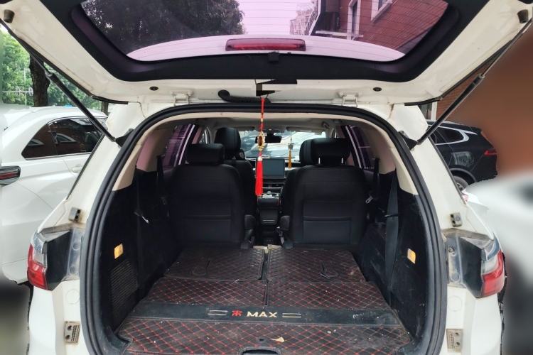 Used BYD Song MAX 2019 1.5T Automatic Smart Connect ZhiLian RuiDong 6-Seater China V Standard Trunk