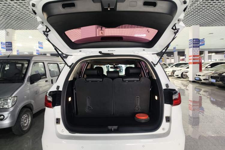 Used BYD Song MAX 2019 1.5T Automatic Smart Connect Ruiyi Sunroof Model 7 Seats China VI Standard Trunk