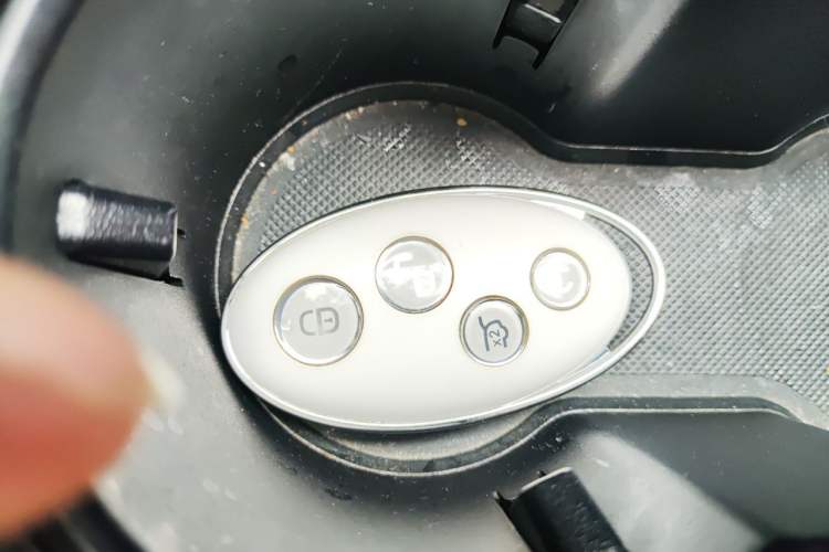 Used BYD Song MAX 2019 1.5T Automatic Smart Connect Ruiyi Sunroof Model 7 Seats China VI Standard Vehicle Key