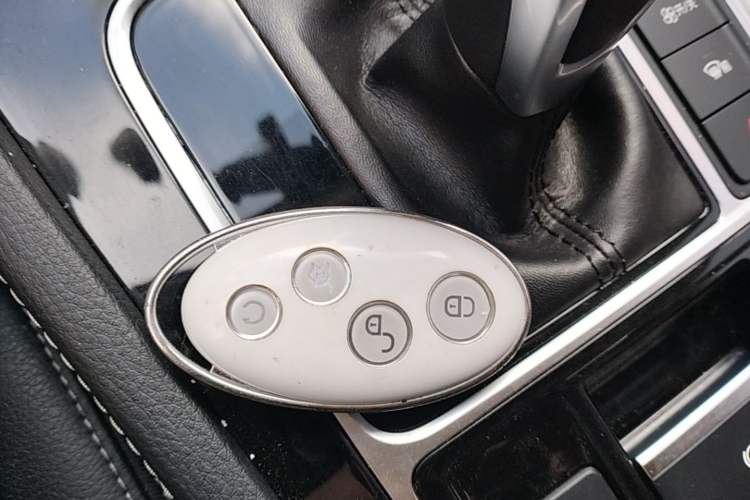 Used BYD Song MAX 2019 1.5T Automatic Smart Connect Ruiyi Sunroof Model 7 Seats China VI Standard Vehicle Key