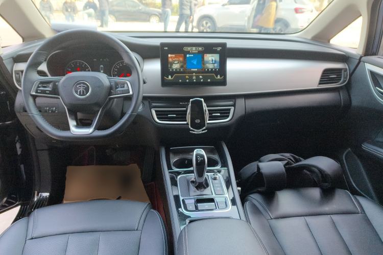 Used BYD Song MAX 2021 Upgraded Model 1.5T Automatic Luxury 6-Seater Center Console