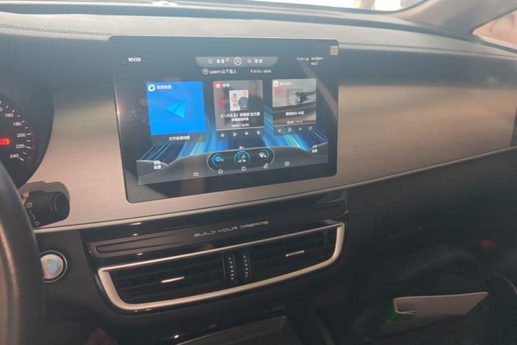Used BYD Song MAX 2021 Upgraded Model 1.5T Automatic Luxury 7-Seater Audio And AC Panel