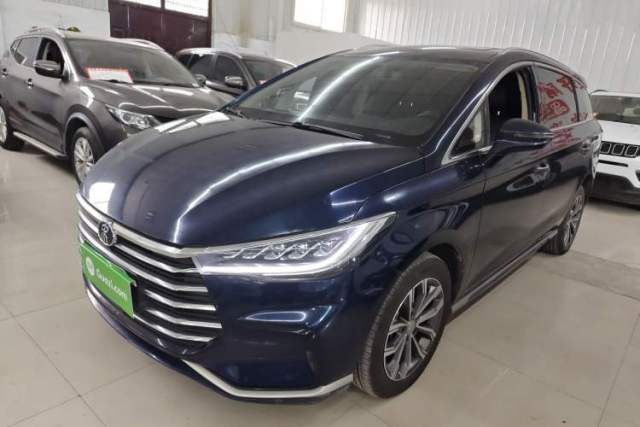 Ojetý BYD Song MAX 2021 Upgraded Model 1.5T Automatic Luxury 7-Seater