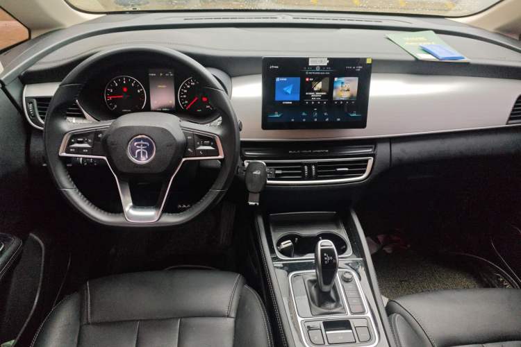 Used BYD Song MAX 2021 Upgraded Model 1.5T Automatic Luxury 7-Seater Center Console
