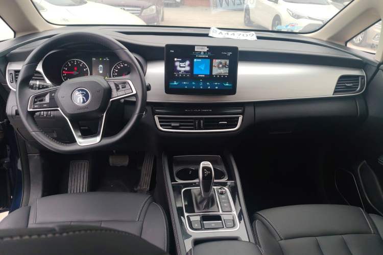 Used BYD Song MAX 2021 Upgraded Model 1.5T Automatic Luxury 6-Seater Center Console
