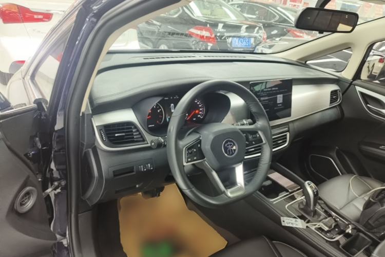 Used BYD Song MAX 2021 Upgraded Model 1.5T Automatic Luxury 7-Seater Center Console