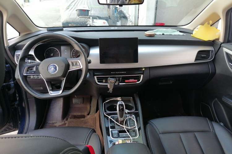 Used BYD Song MAX 2021 Upgraded Model 1.5T Automatic Prestige 6-Seater Center Console