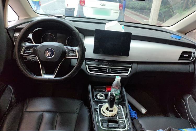 Used BYD Song MAX 2021 Upgraded Model 1.5T Automatic Luxury 6-Seater Center Console
