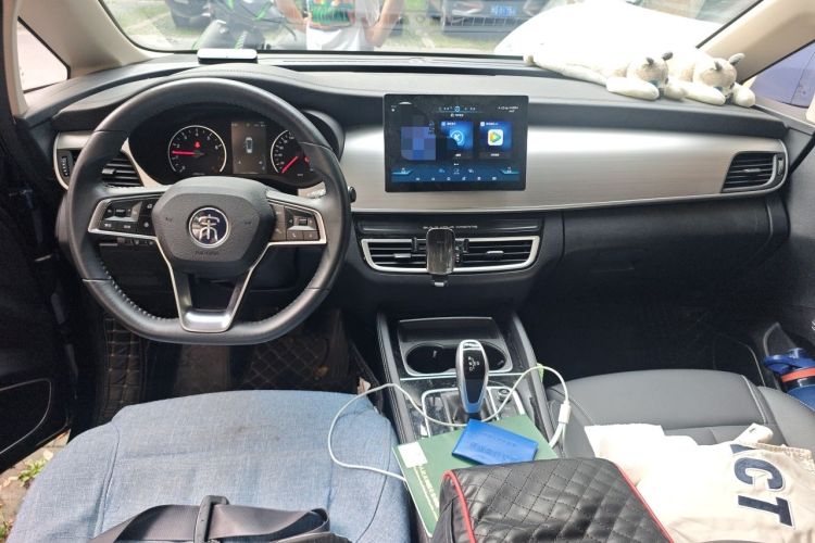 Used BYD Song MAX 2021 Upgraded Model 1.5T Automatic Prestige 6-Seater Center Console
