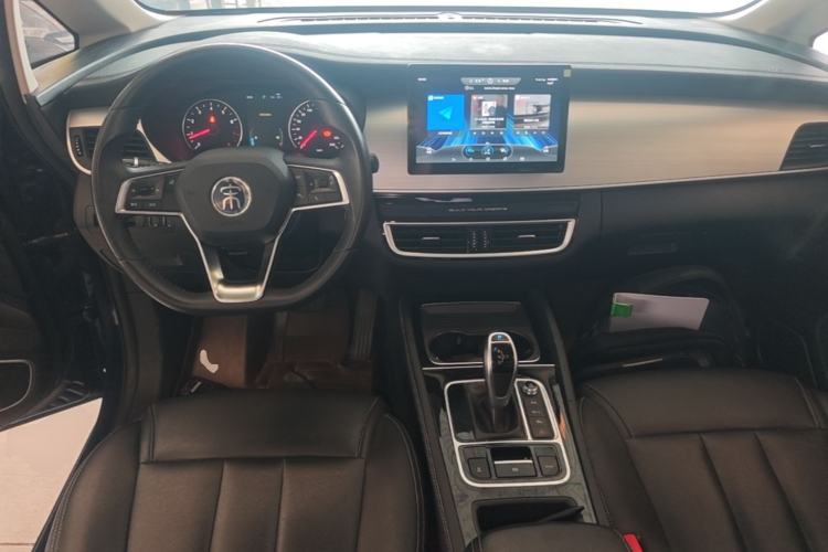 Used BYD Song MAX 2021 Upgraded Model 1.5T Automatic Luxury 7-Seater Center Console