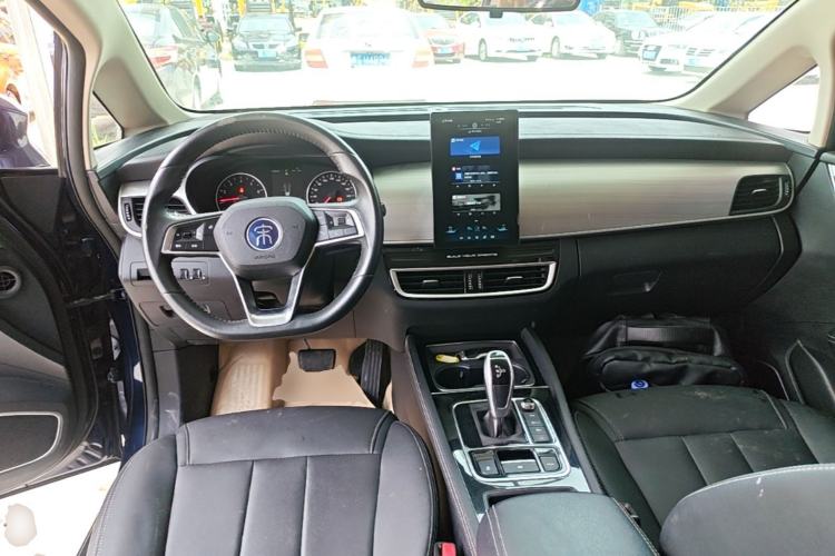 Used BYD Song MAX 2021 Upgraded Model 1.5T Automatic Luxury 6-Seater Center Console