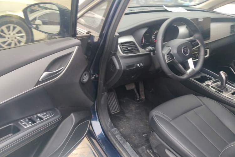 Used BYD Song MAX 2021 Upgraded Model 1.5T Automatic Luxury 6-Seater Driver Seat
