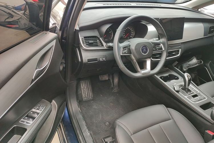 Used BYD Song MAX 2021 Upgraded Model 1.5T Automatic Luxury 7-Seater Driver Seat