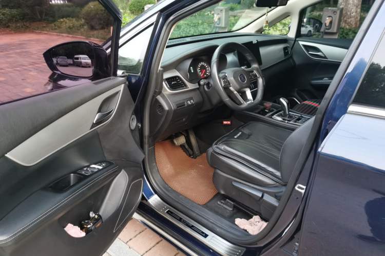 Used BYD Song MAX 2021 Upgraded Model 1.5T Automatic Luxury 7-Seater Driver Seat