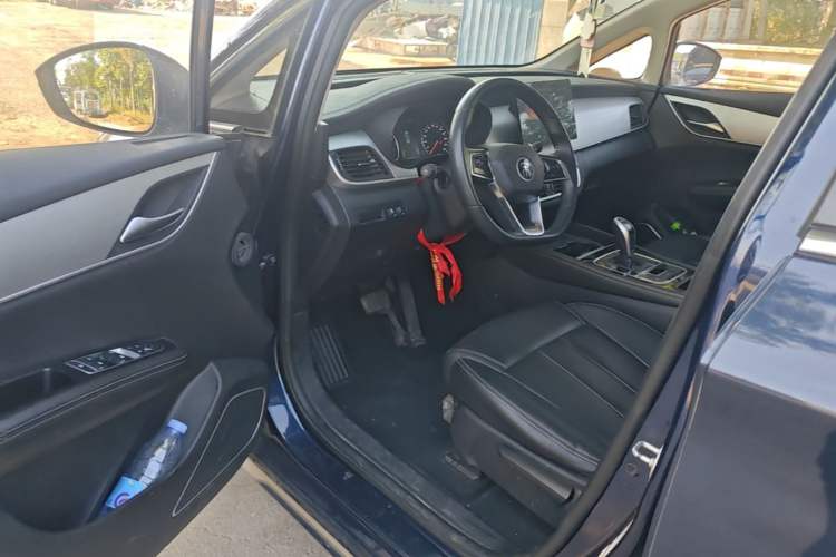 Used BYD Song MAX 2021 Upgraded Model 1.5T Automatic Luxury 7-Seater Driver Seat