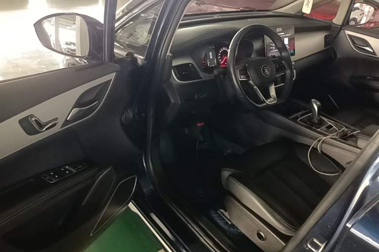 Used BYD Song MAX 2021 Upgraded Model 1.5T Automatic Prestige 6-Seater Driver Seat