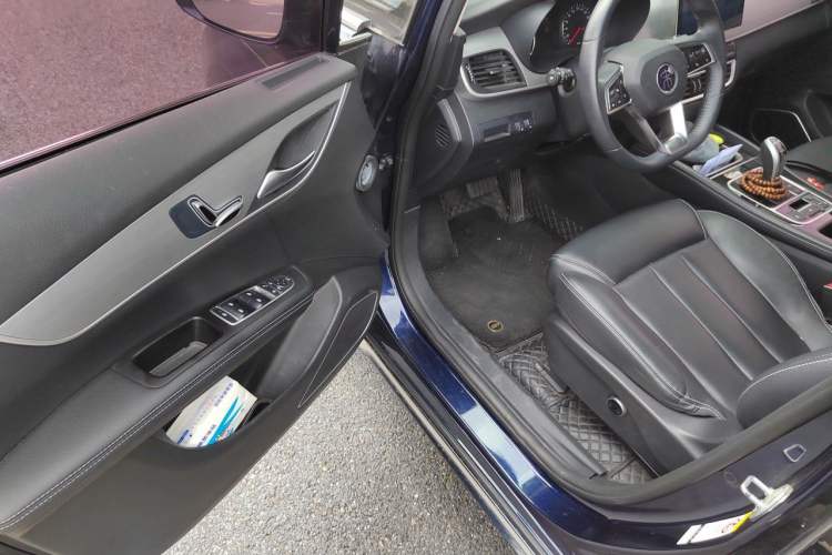 Used BYD Song MAX 2021 Upgraded Model 1.5T Automatic Prestige 6-Seater Driver Seat