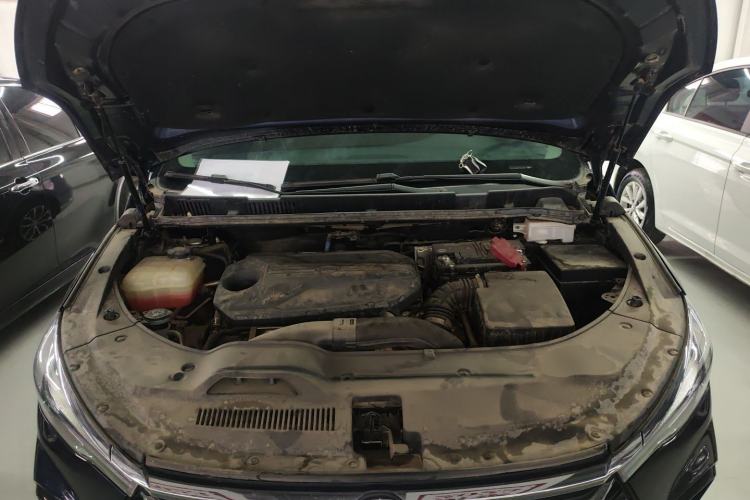 Used BYD Song MAX 2021 Upgraded Model 1.5T Automatic Luxury 7-Seater Engine Bay