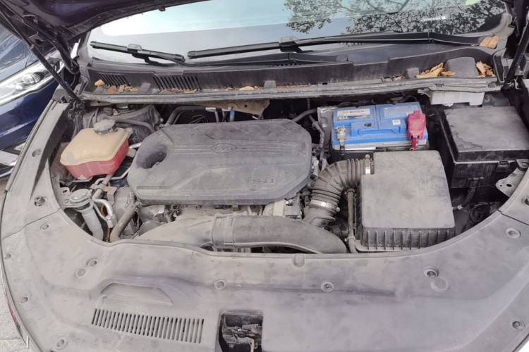 Used BYD Song MAX 2021 Upgraded Model 1.5T Automatic Luxury 7-Seater Engine Bay