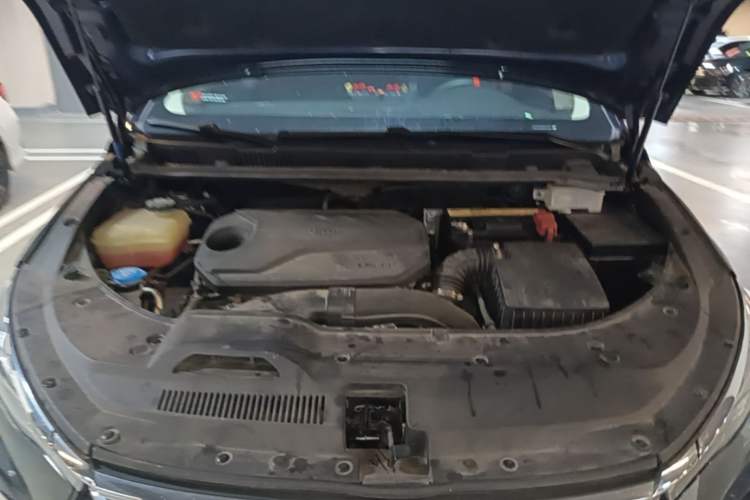 Used BYD Song MAX 2021 Upgraded Model 1.5T Automatic Luxury 7-Seater Engine Bay