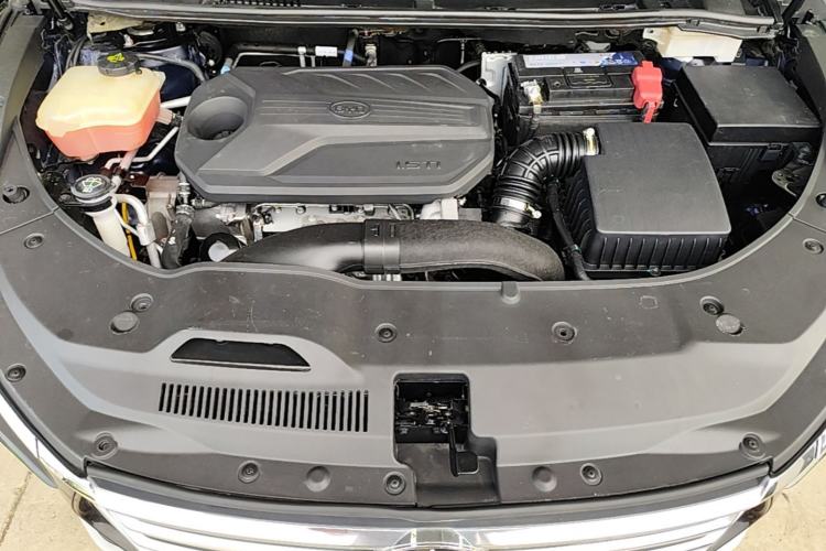 Used BYD Song MAX 2021 Upgraded Model 1.5T Automatic Flagship Version with 6 Seats Engine Bay