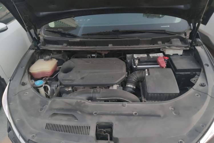 Used BYD Song MAX 2021 Upgraded Model 1.5T Automatic Prestige 7-Seater Engine Bay