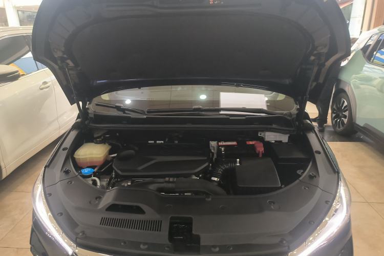 Used BYD Song MAX 2021 Upgraded Model 1.5T Automatic Luxury 7-Seater Engine Bay