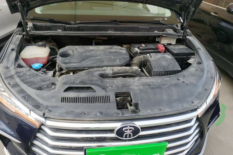 Used BYD Song MAX 2021 Upgraded Model 1.5T Automatic Luxury 7-Seater Engine Bay