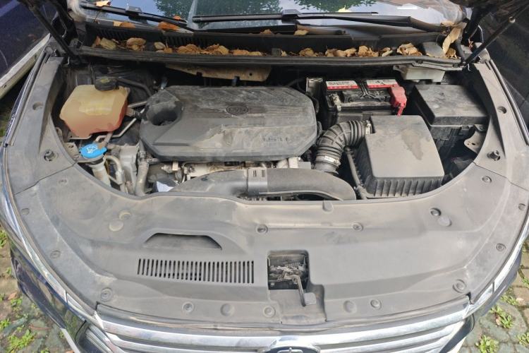 Used BYD Song MAX 2021 Upgraded Model 1.5T Automatic Prestige 6-Seater Engine Bay