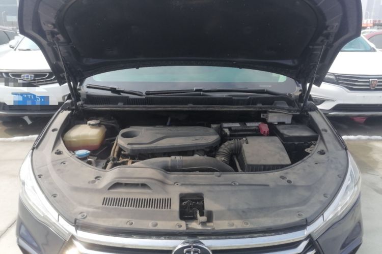Used BYD Song MAX 2021 Upgraded Model 1.5T Automatic Luxury 7-Seater Engine Bay