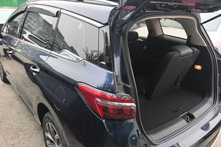 Used BYD Song MAX 2021 Upgraded Model 1.5T Automatic Luxury 7-Seater Exterior 2